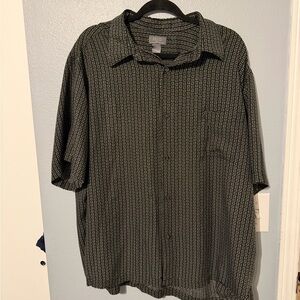 Men's Black Geometric Short-Sleeve Button-Down Shirt